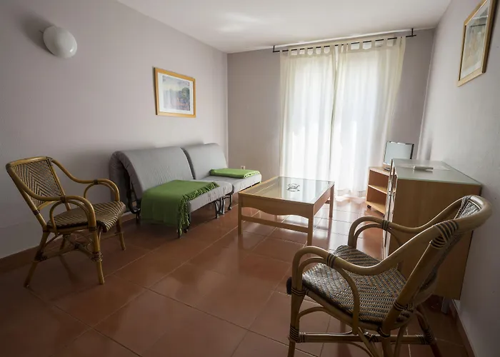 Апартаменти Mar De Tossa